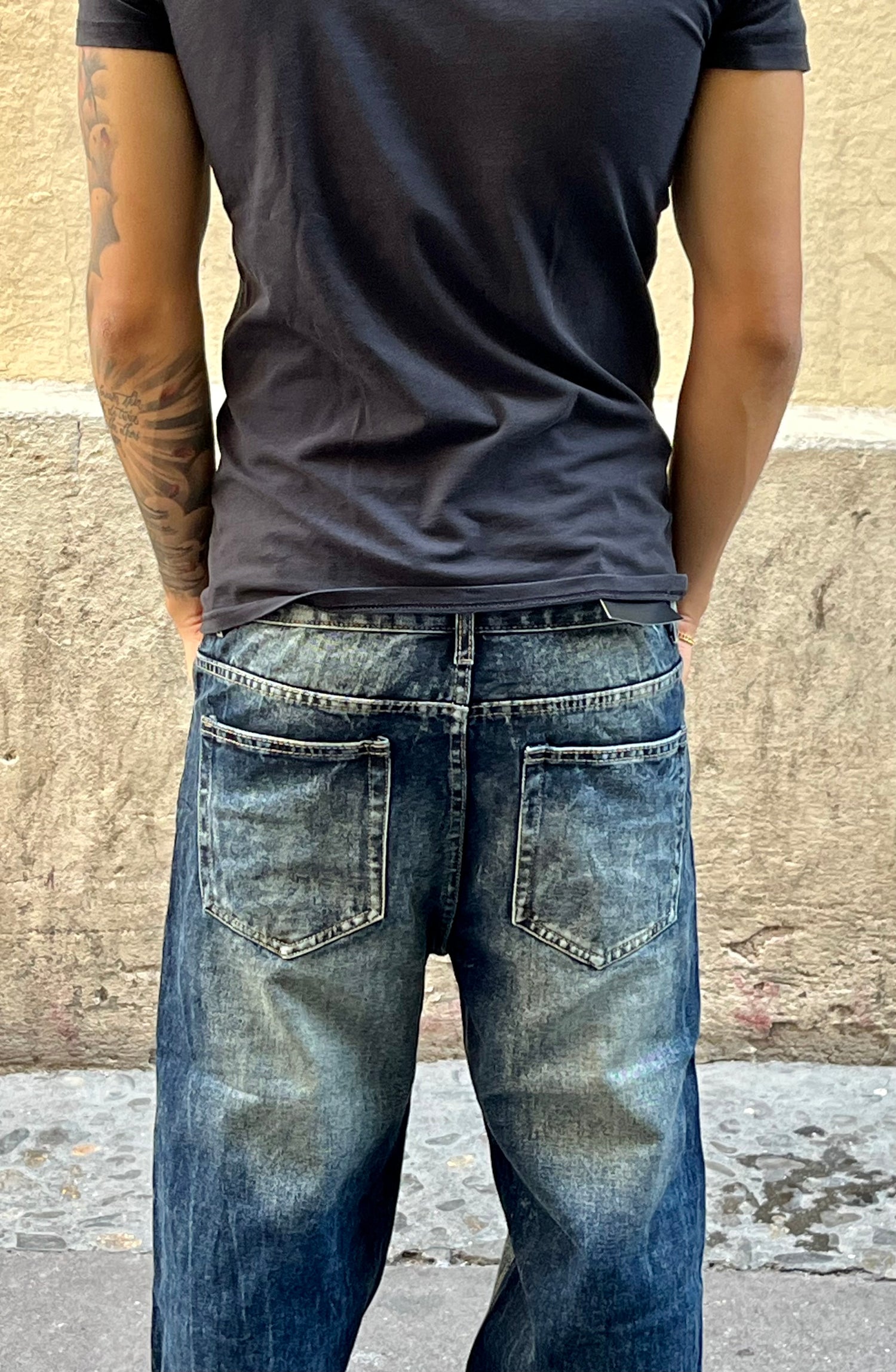 Jean homme foncé délavé coupe droite