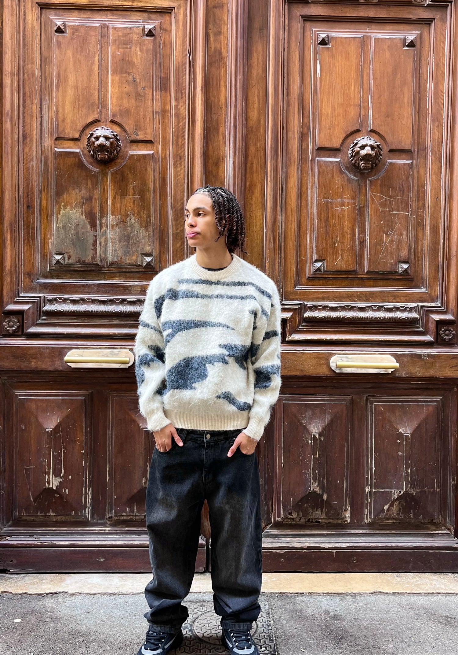 Pull Wave Line rayures verticales noir/blanc sans capuche