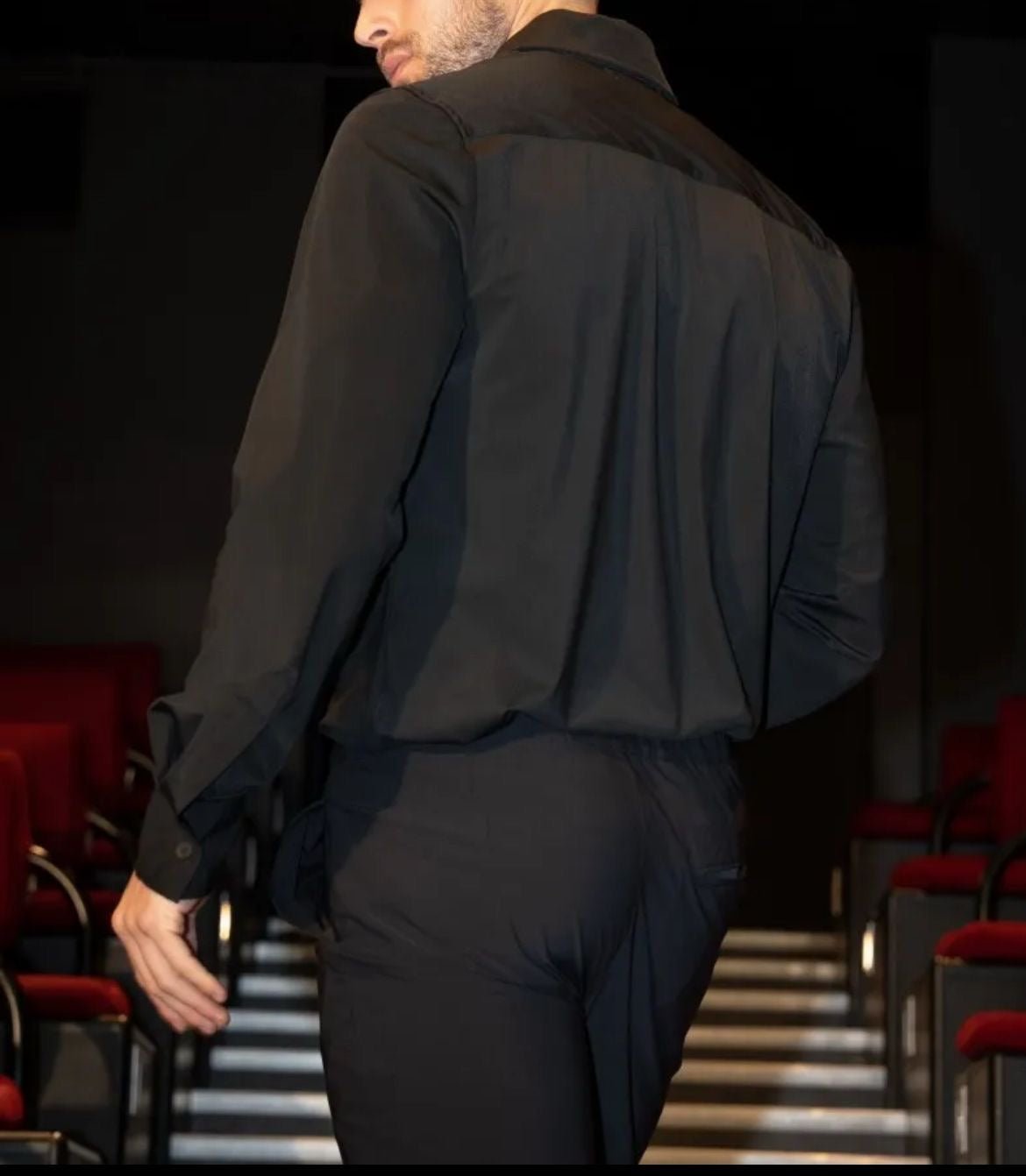 Chemise Noir Longue Boutonnée - Code Barre 34