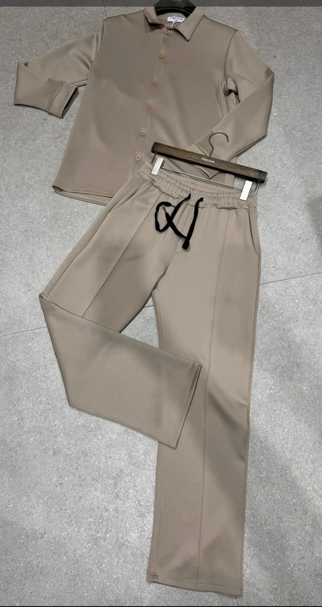 Ensemble Beige Satiné - Code Barre 34