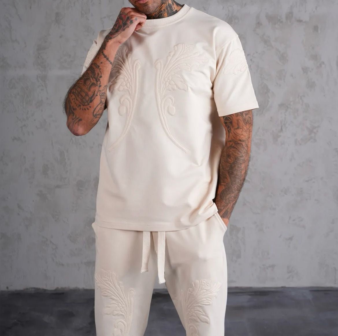 Ensemble T-shirt & Pantalon Beige Brodé - Code Barre 34