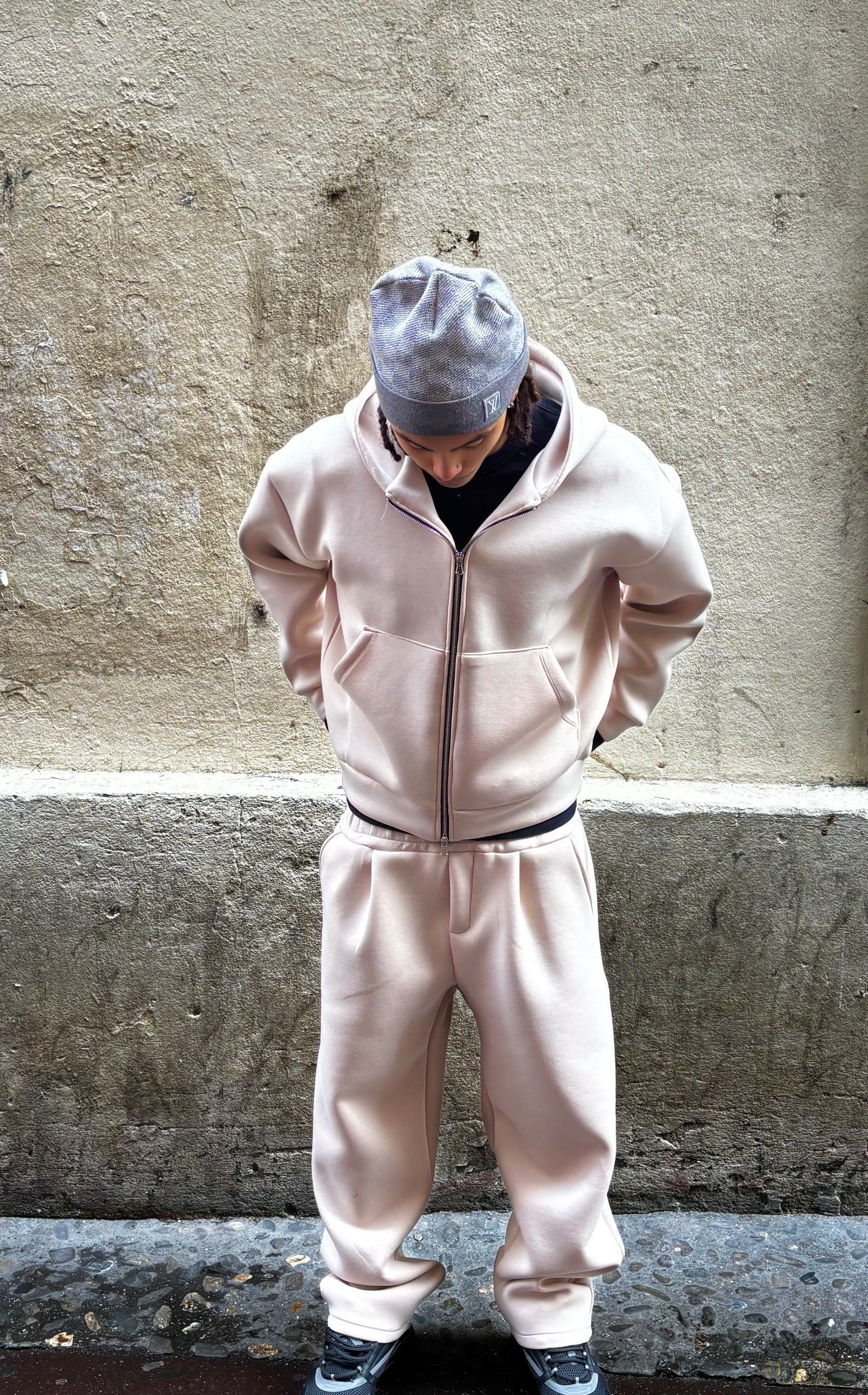 ensemble jogging beige- veste à zip et pantalon