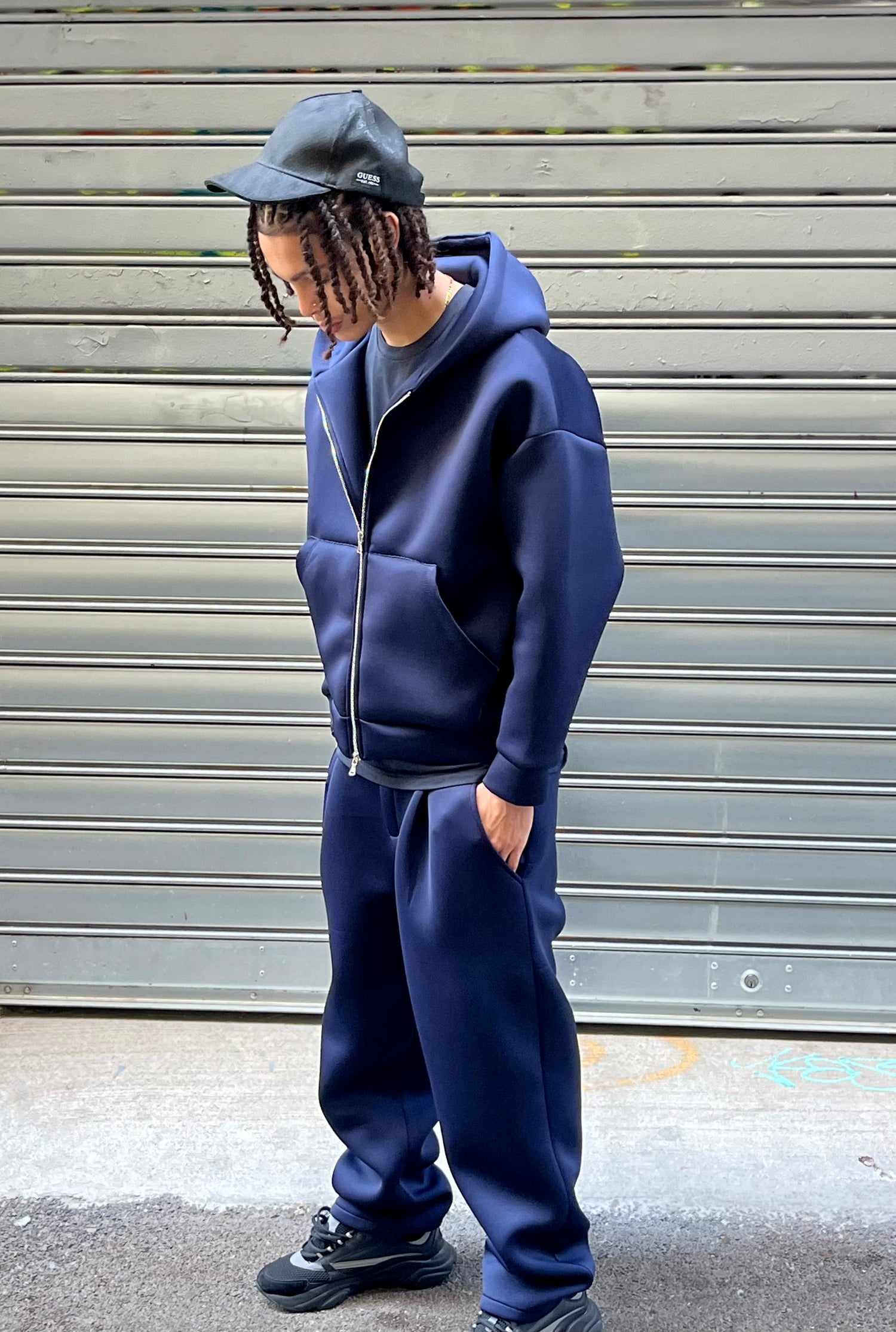 ensemble de jogging  bleu veste a zip 