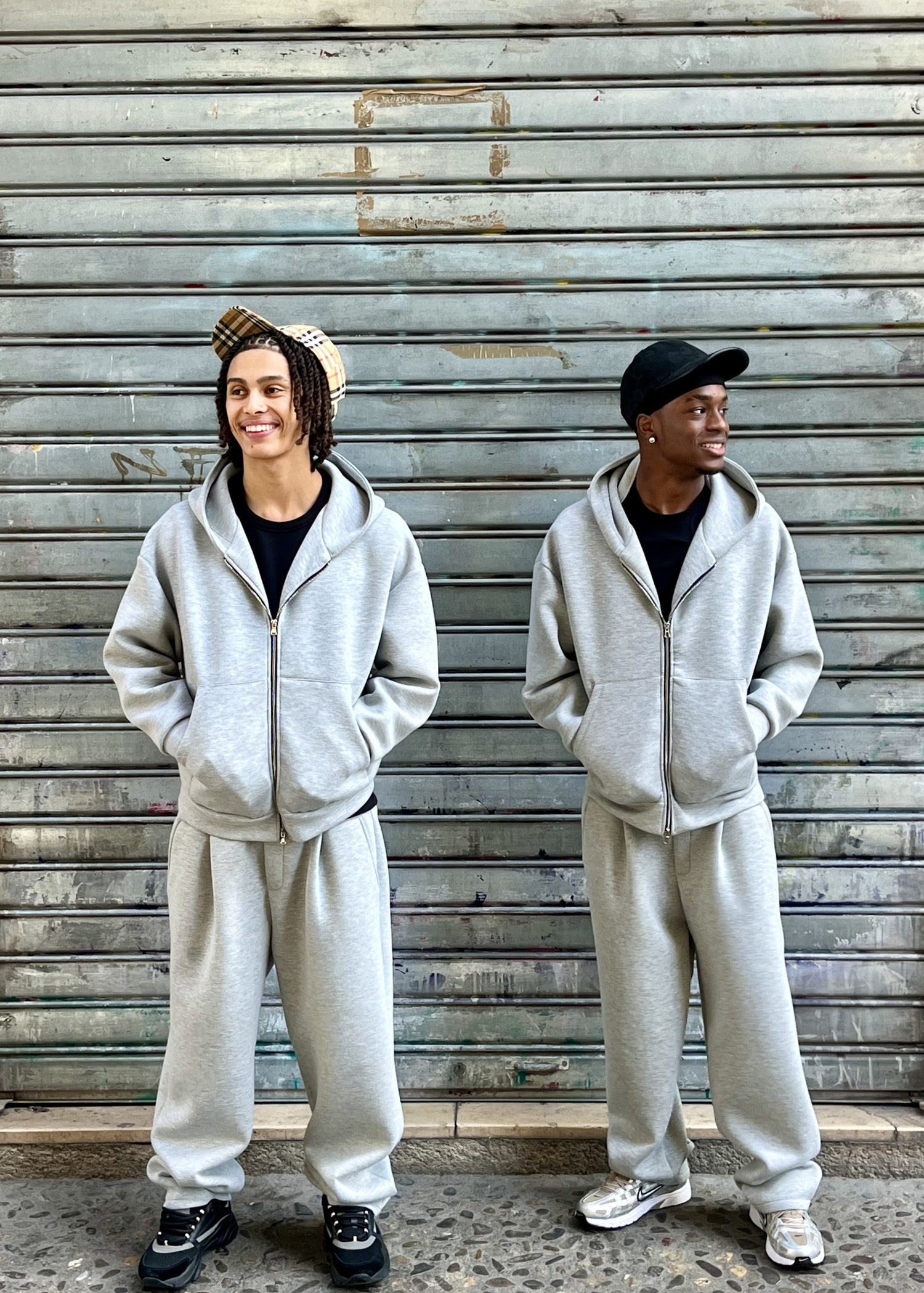 ensemble jogging gris veste à zip