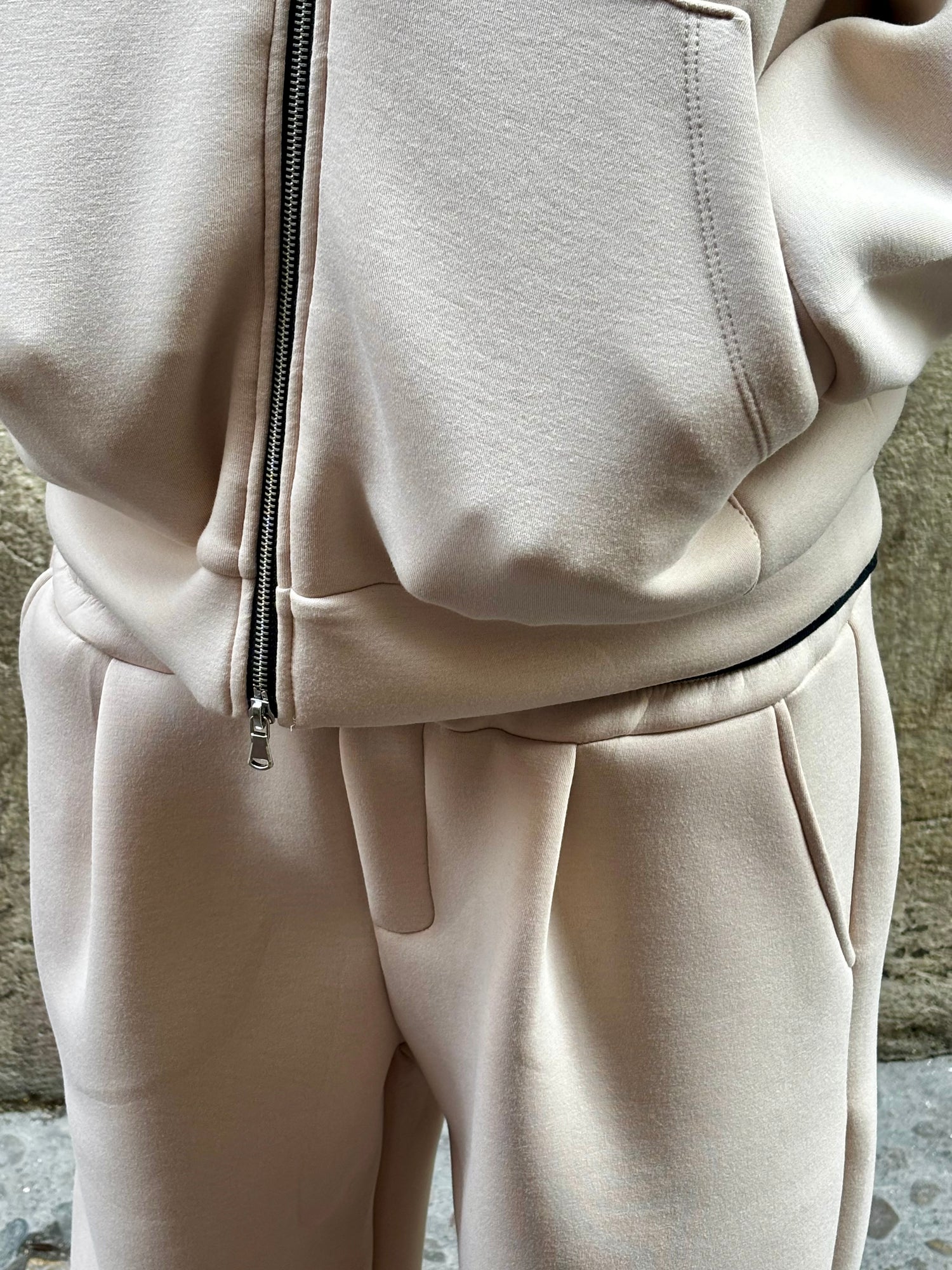ensemble jogging beige- pantalon pince