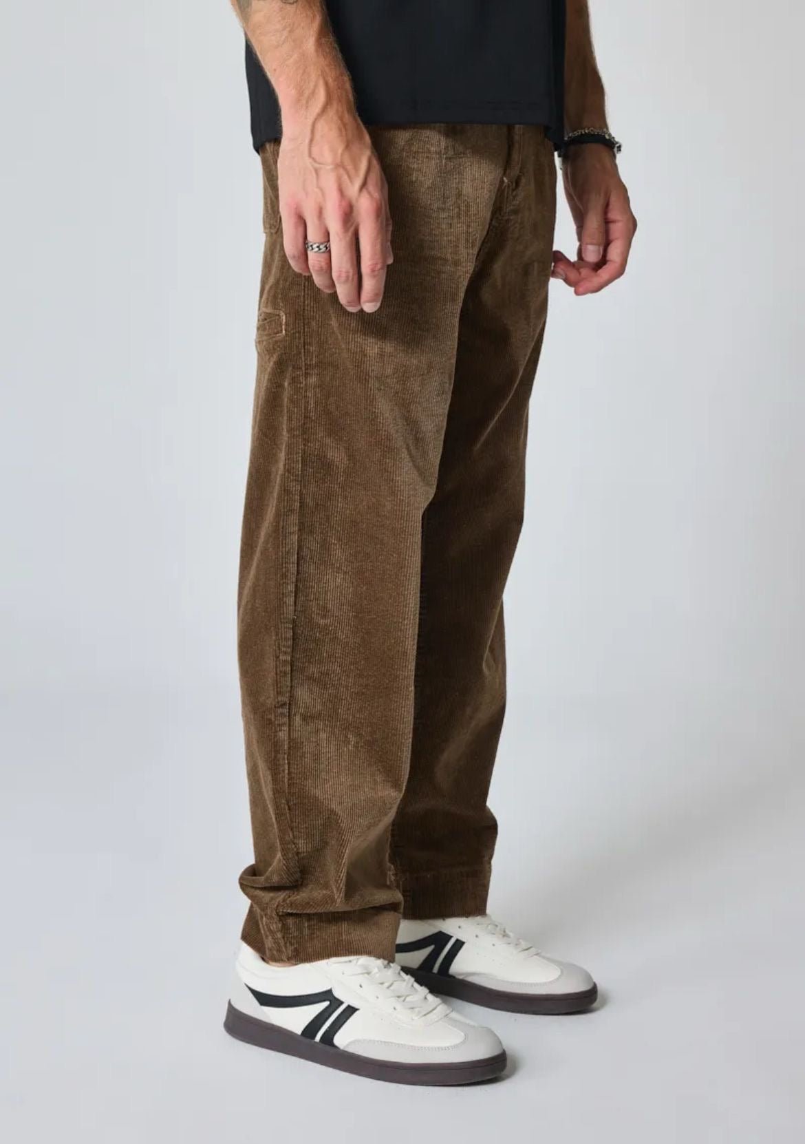 Pantalon uni à rayures en velours - Code Barre 34