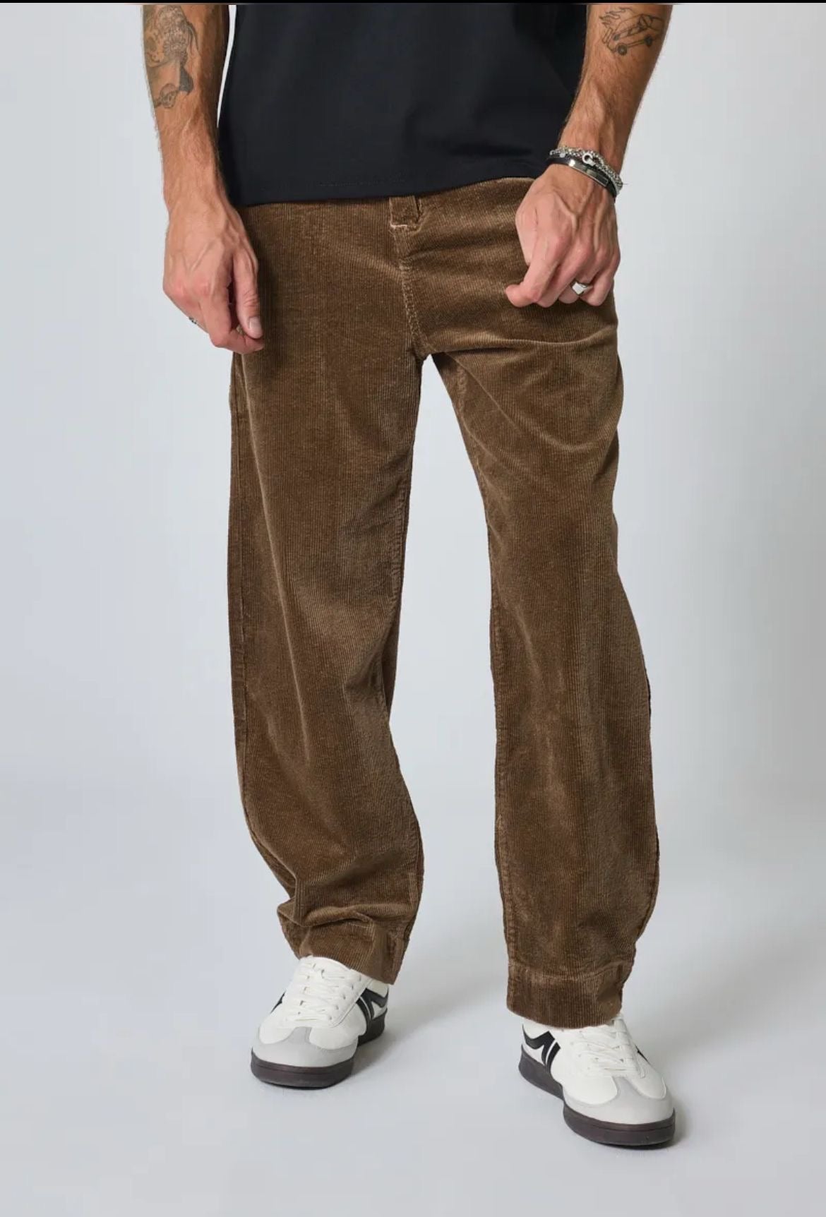 Pantalon uni à rayures en velours - Code Barre 34