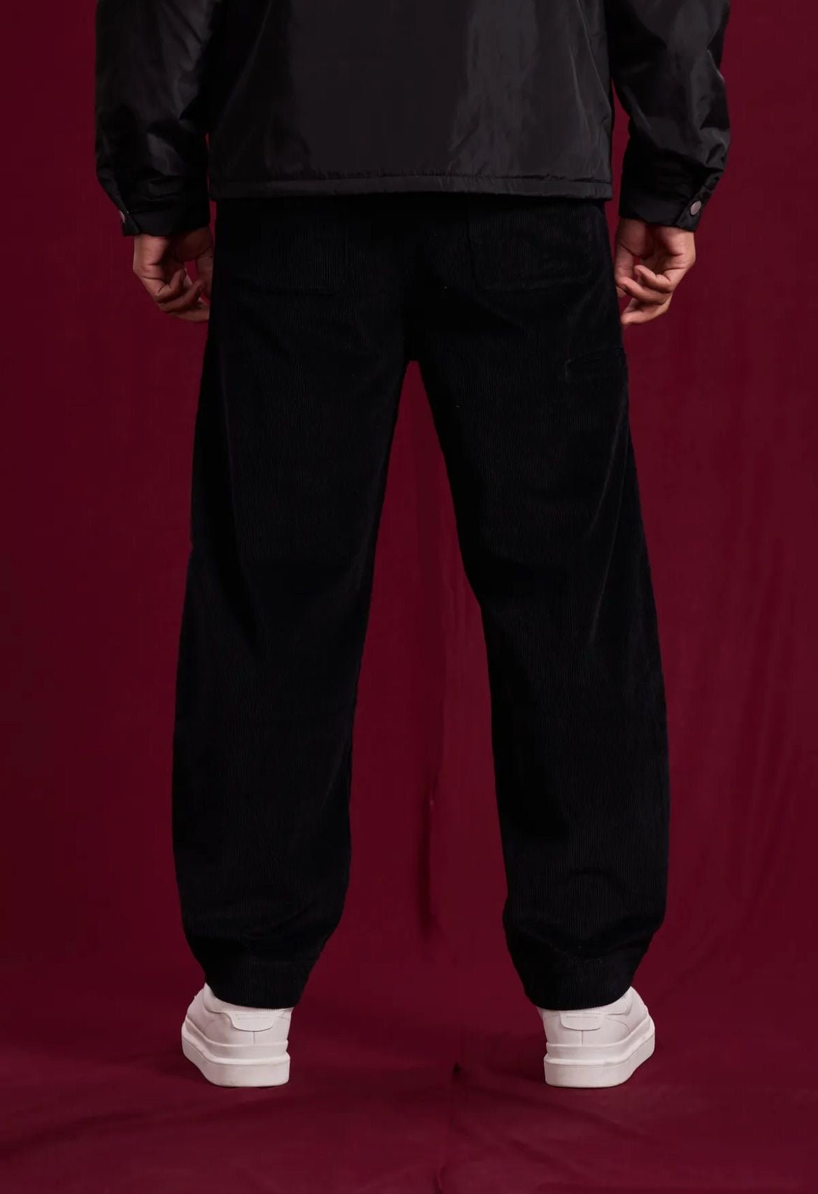 Pantalon uni à rayures en velours - Code Barre 34