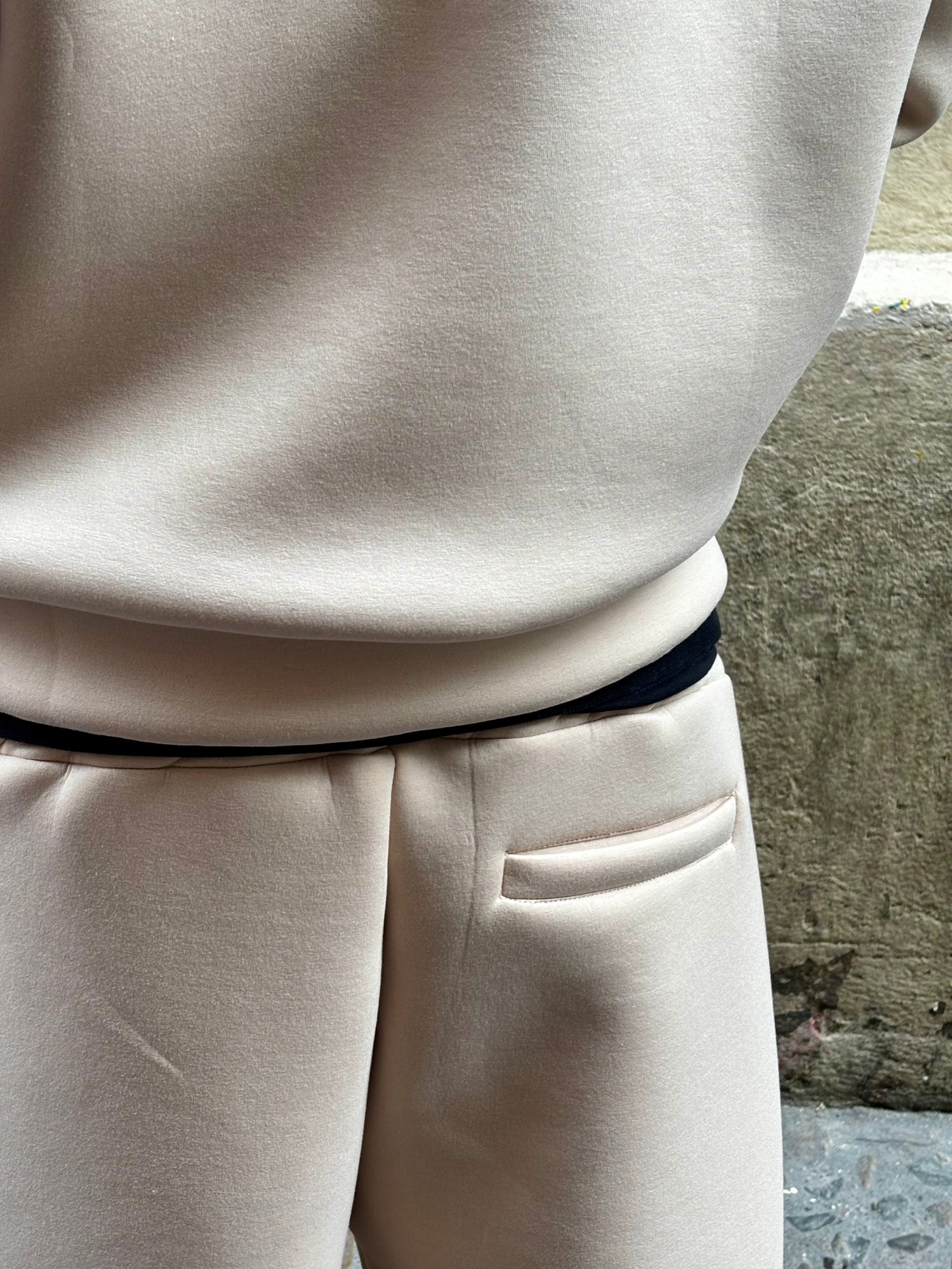 ensemble jogging beige- veste à zip et pantalon