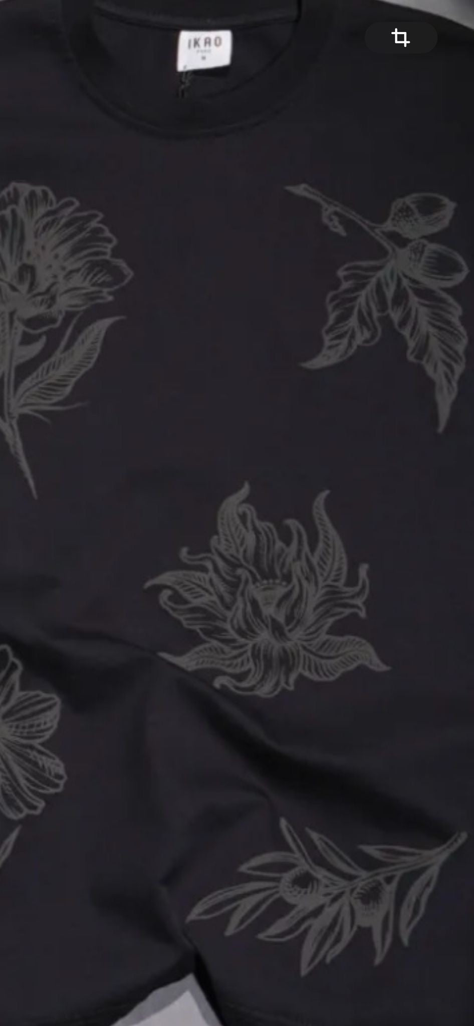 T-shirt Noir Brodé Floral - Code Barre 34